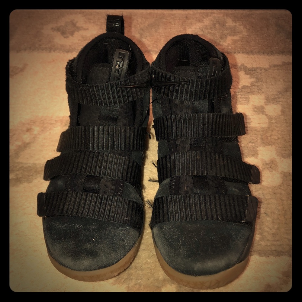 Little kid Lebrons